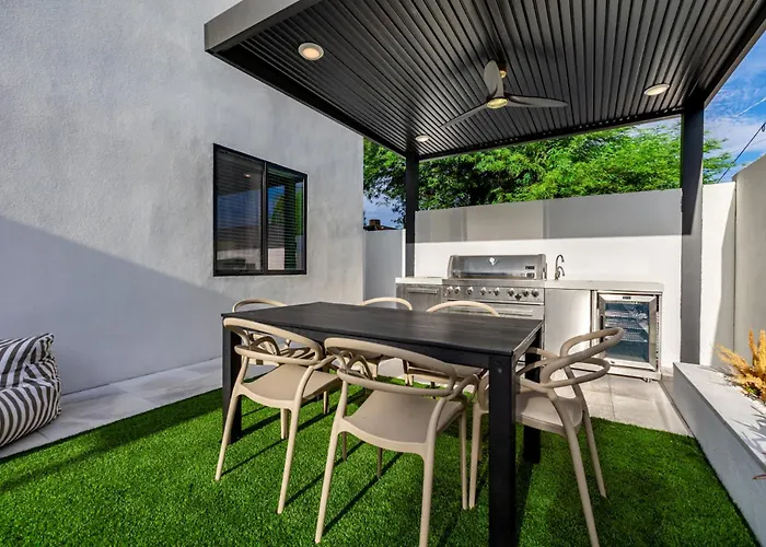 The Carlisle Luxe Holiday home